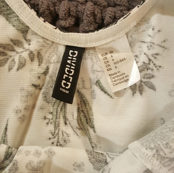 Floral dress - Picture 4 of 8